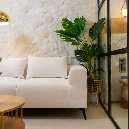 Sentio Apartman Liménasz