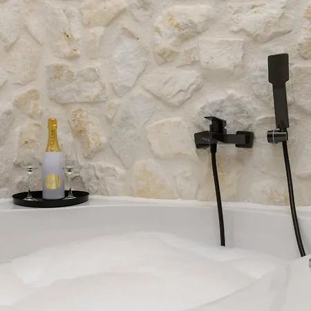 Sentio Apartman Liménasz